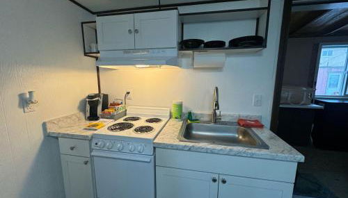 Kings Studio Apartment C - Photo 2, stove
