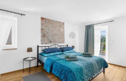 Villa Saini with Sea View - Photo 16