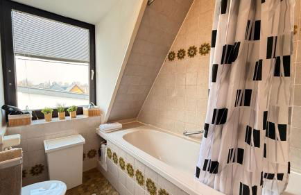 Hugos Nest Ferienwohnung Neumünster WLAN & Arbeitsplatz - Foto 22