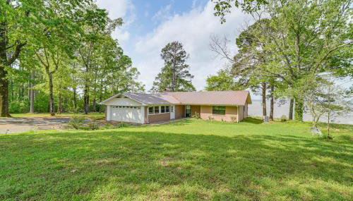 Lakefront Gem with Boat Dock and Fishing Pier in Many - Foto 2