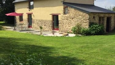 Photo 1 - House in Epiniac with garden and garden view