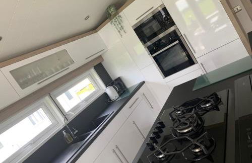 Muscovy Lodge with Hot Tub at Tattershall Lakes Country Park - Foto 21