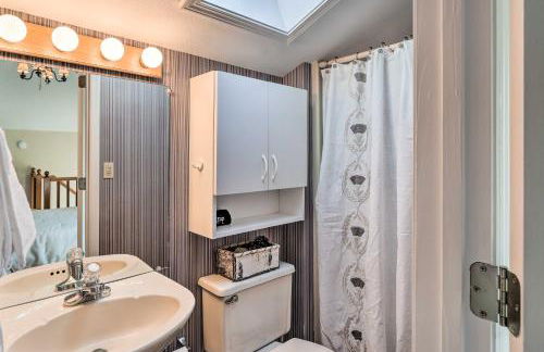 Breathtaking Marble Home on 5-Acre Hillside! - Foto 23