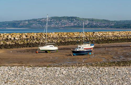 Gardd Y Llys Luxurious Family Retreat with amazing views - Foto 38