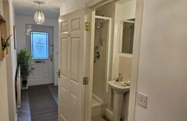 Stunning Contractor home, Company workers WLC, Netflix - Foto 10