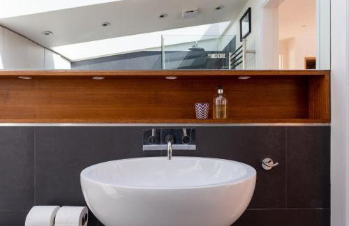 Classy 5BR Roof Terraced Fully AC Kensington House - Foto 38