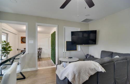 13 Mi to Busch Gardens Tampa Gem with Grill and Yard - Foto 1