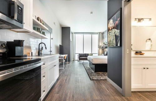 Light-Filled Stay with Etta James Flair - Foto 2