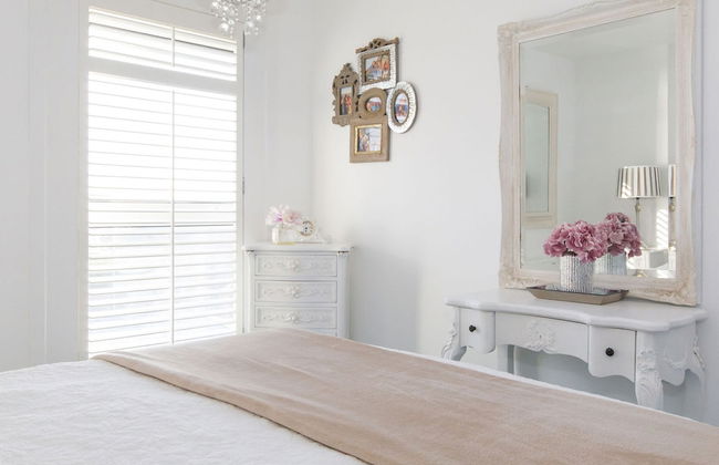 Two Bed Seafront Escape in East Wittering - Photo 18