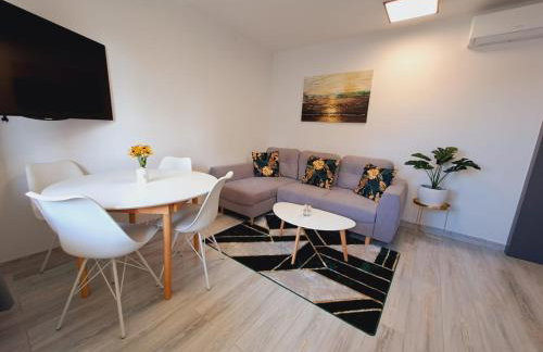 Limanowa Sunriser Apartment - Photo 1