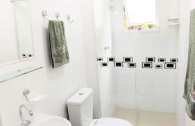 Apto Centro Ubatuba com Varanda Gourmet, Suíte, Piscina e Garagem Privativa Coberta - Foto 12