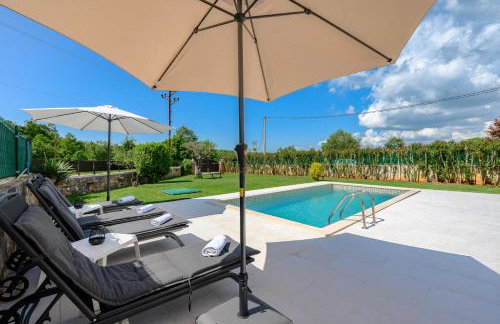 My Villa Ida with pool in Višnjan, Istria - Photo 24