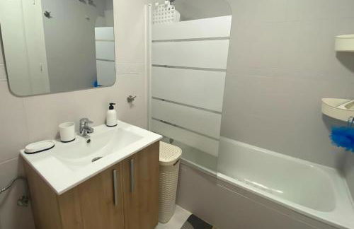 Appartment with equipped solarium barbecue and swimming pool - Foto 15