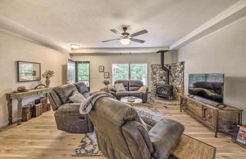 Peaceful Alto Home with Deck about 12 Mi to Ski Apache! - Foto 1