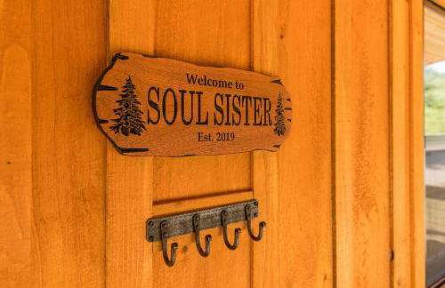 Soul Sister- Creek View, WiFi, Firepit, WiFi, Hiking, 4 mins to Natural Bridge - Foto 5