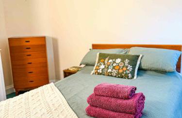 Three Bedroom Bungalow ideal for families or contractors Highbridge - Photo 4