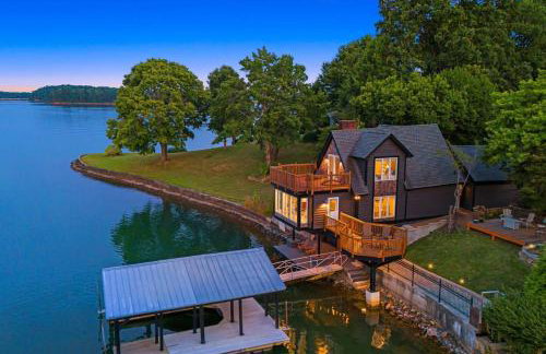 North Shore Lake - Lakefront Escape, Dock Access and Mountain Views! - Photo 51