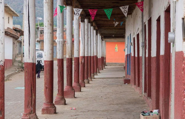 Teremendo de los Reyes & Alberca Tour - Photo 2