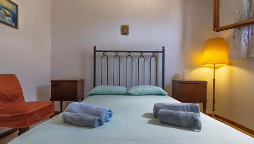 Overlooking Cheromilos - Foto 3