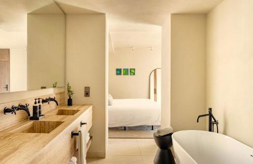 Anfitrión Villas & Suites - Photo 48