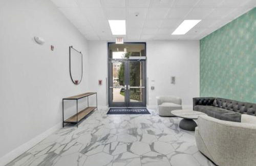 Cozy City Charm - Spacious, Parking, Balcony, Gym - Foto 35