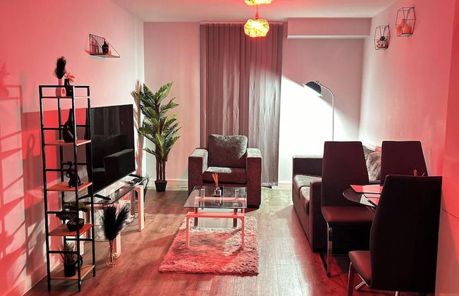 2br-sleeps4-citycentre-parking-rooftop - Foto 13