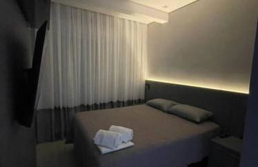 Sobrado com piscina, banheira e garagem coberta. - Foto 14