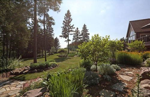 Four-Bedroom Luxury Vacation Rental on 80 Private Acres near Granite Peak, Wisconsin - Foto 17