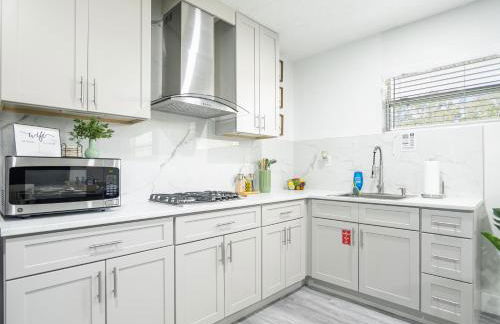 Dora's Haven Getaway-Cozy 1Bedroom with Boat or Camper Parking- Free - Foto 14