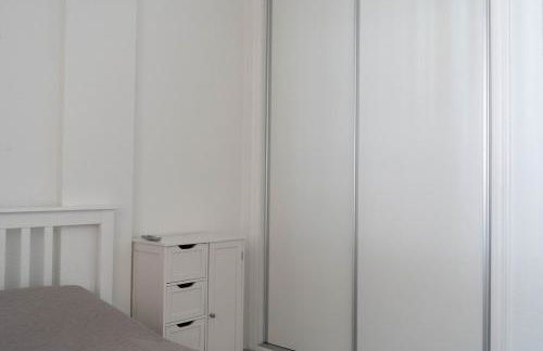 Bungalow with a pool and a terrace - Foto 28