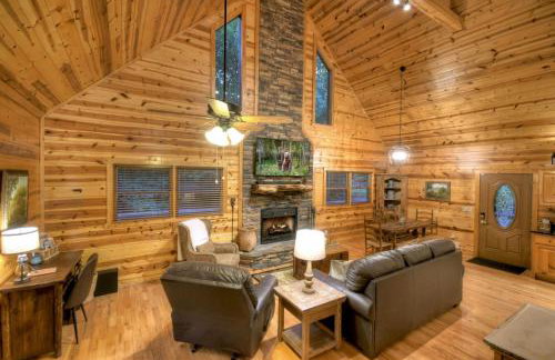 A Little Bit of Heaven Swim in the creek soak in the hot tub and relax in comfort - Foto 10