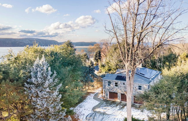 Hudson River Views + Firepit, Patio, Dog Run, Game Room Stone Manor - Photo 58