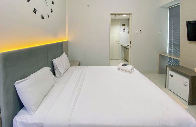 Comfortable 1Br Without Living Room At Amartha View Apartment - Foto 3