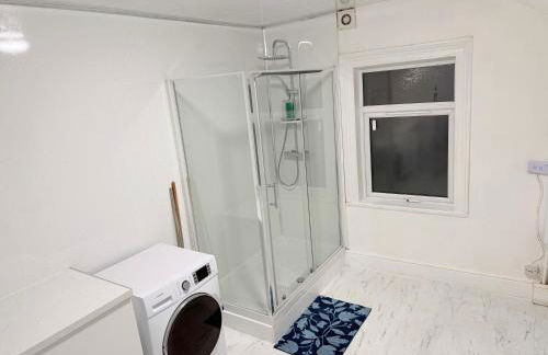 Bespoke 2 Bedroom Apt Derby City - Foto 10