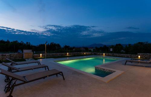 Amazing design villa Aeris with private pool, high level of privacy - WiiBuk - Foto 7