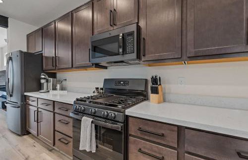 Flagstaff 3BR Cozy Retreat w Fireplace & BBQ - Foto 20