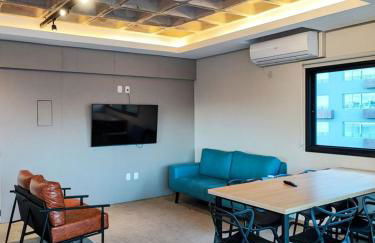 Studio em frente Parque Farroupilha com garagem - Foto 22