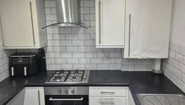 5 min from airport, luxury 2 bed apartment - Foto 3