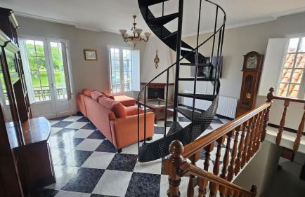 Casa con encanto amplios jardines al lado de la playa - Foto 14