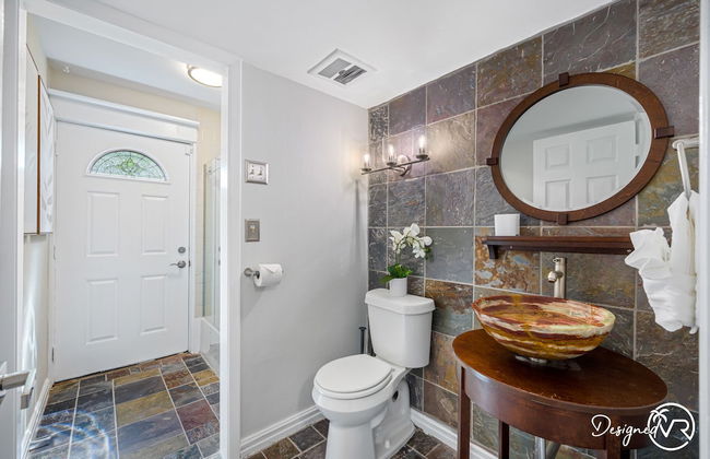 Chic 8BR with Heated Pool & Waterview - Photo 30