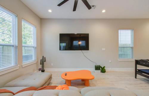 The Orange HTX by NRG Med Cent - Photo 21