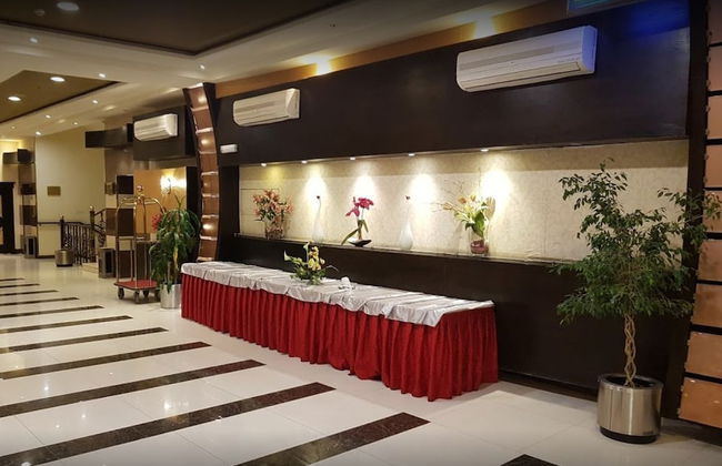 Tulip Al Rawdah - Foto 17