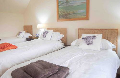 Steading Cottage - 50m from the beach - Foto 9