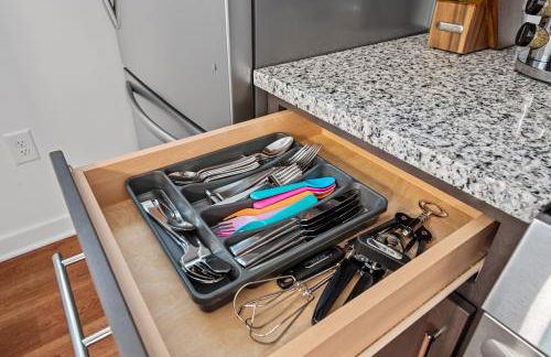 Charming Duplex Retreat in Old Town Manchester, VA - Foto 27