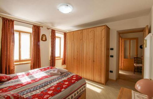 2 Bedroom Lovely Apartment In Frazione Zortea - Foto 12