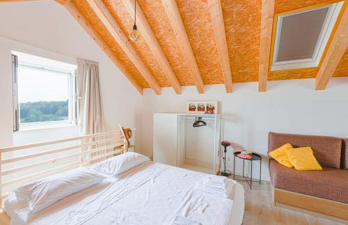 Saporito rental home - Photo 9