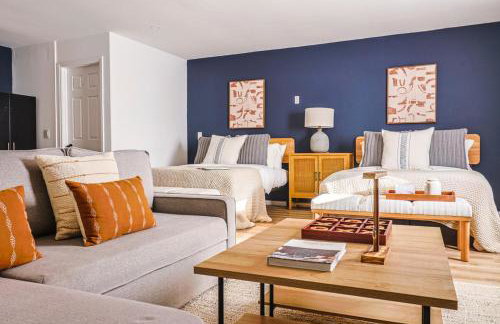 The Pink House - Palm Springs Gem with Private Pool & BBQ - Foto 35