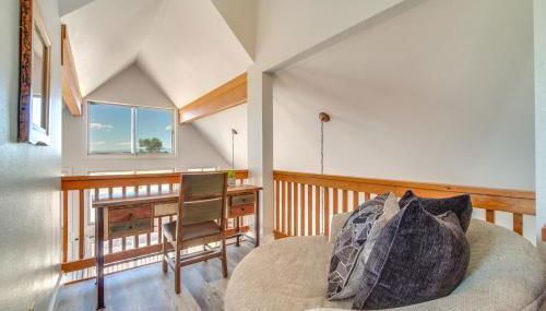 Bright Wyoming Retreat with Deck and Mountain Views! - Foto 3