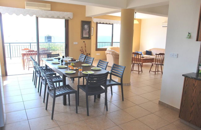 Villa Only 50m To The Sea, Sleeps 12, Polis - Foto 48