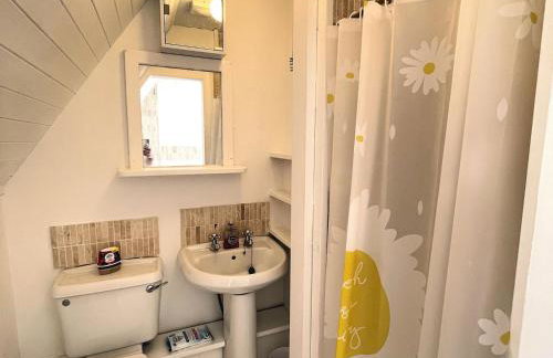 Beautiful 5BR House near Gretna Green with Garden - Pass the Keys - Photo 39